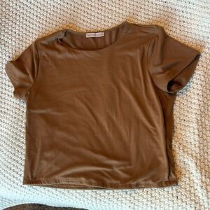 Light dusty brown tee